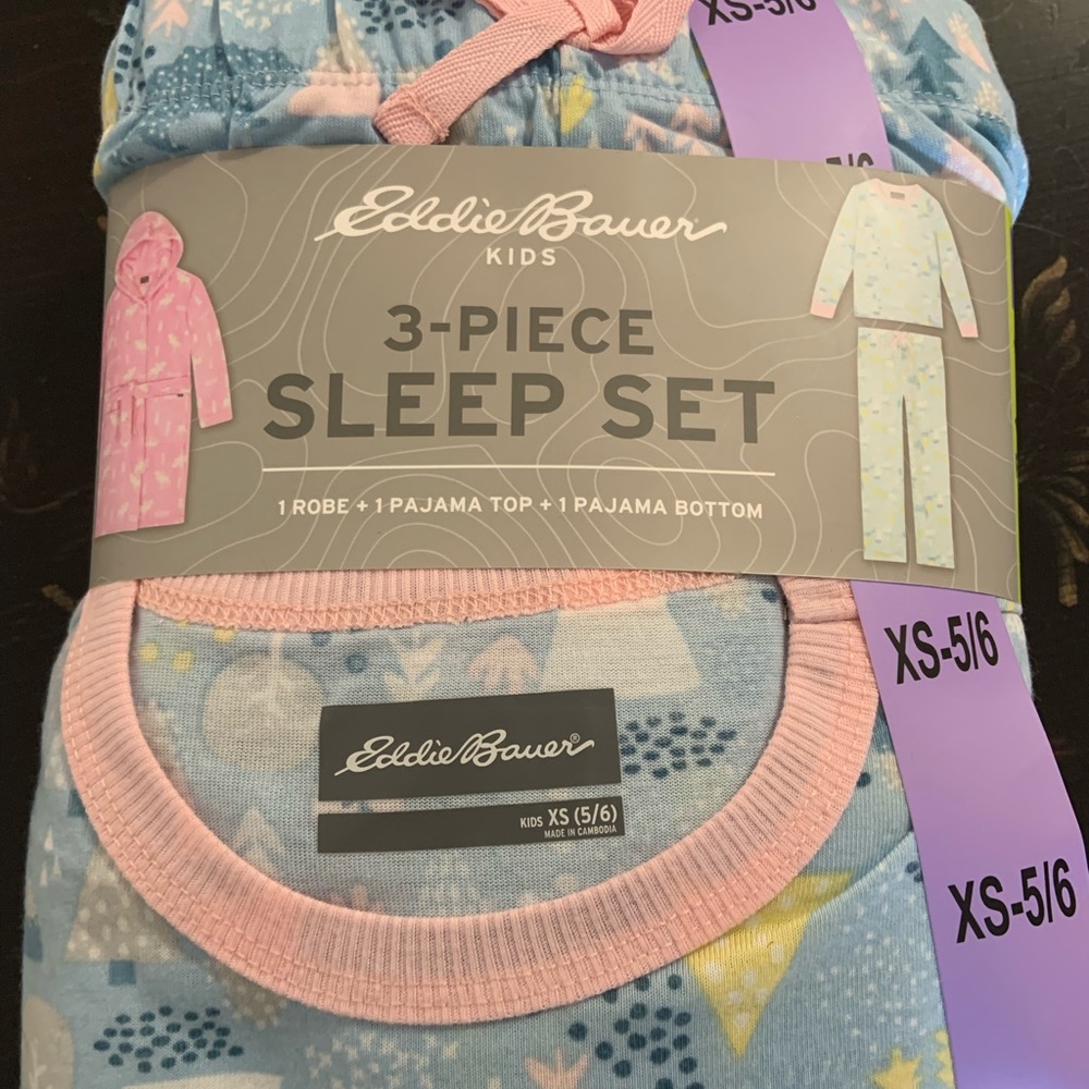 Eddie Bauer kids 3 pc sleep set Size XS(5/6)